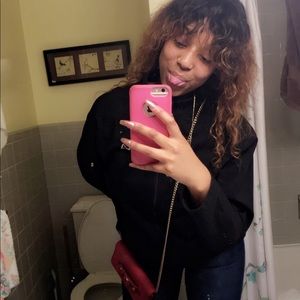 Meet your Posher, Anika